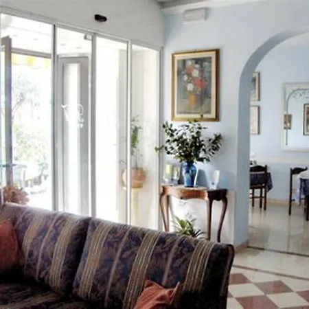 Firenze 2* Viareggio