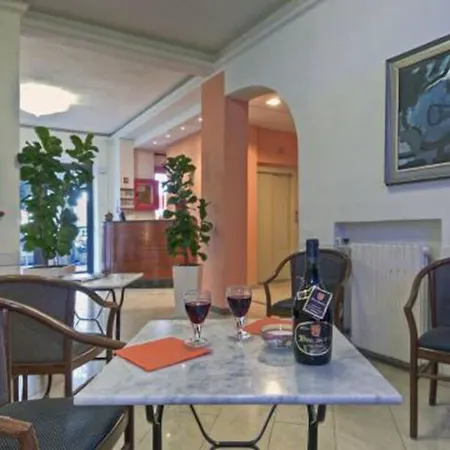 Firenze 2* Viareggio