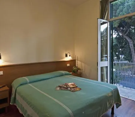 Firenze מלון 2*